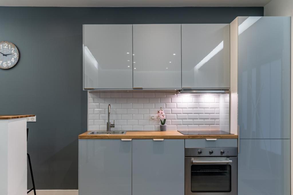 פריז Hsh Batignolles Sauffroy Charming Apartment 8P מראה חיצוני תמונה